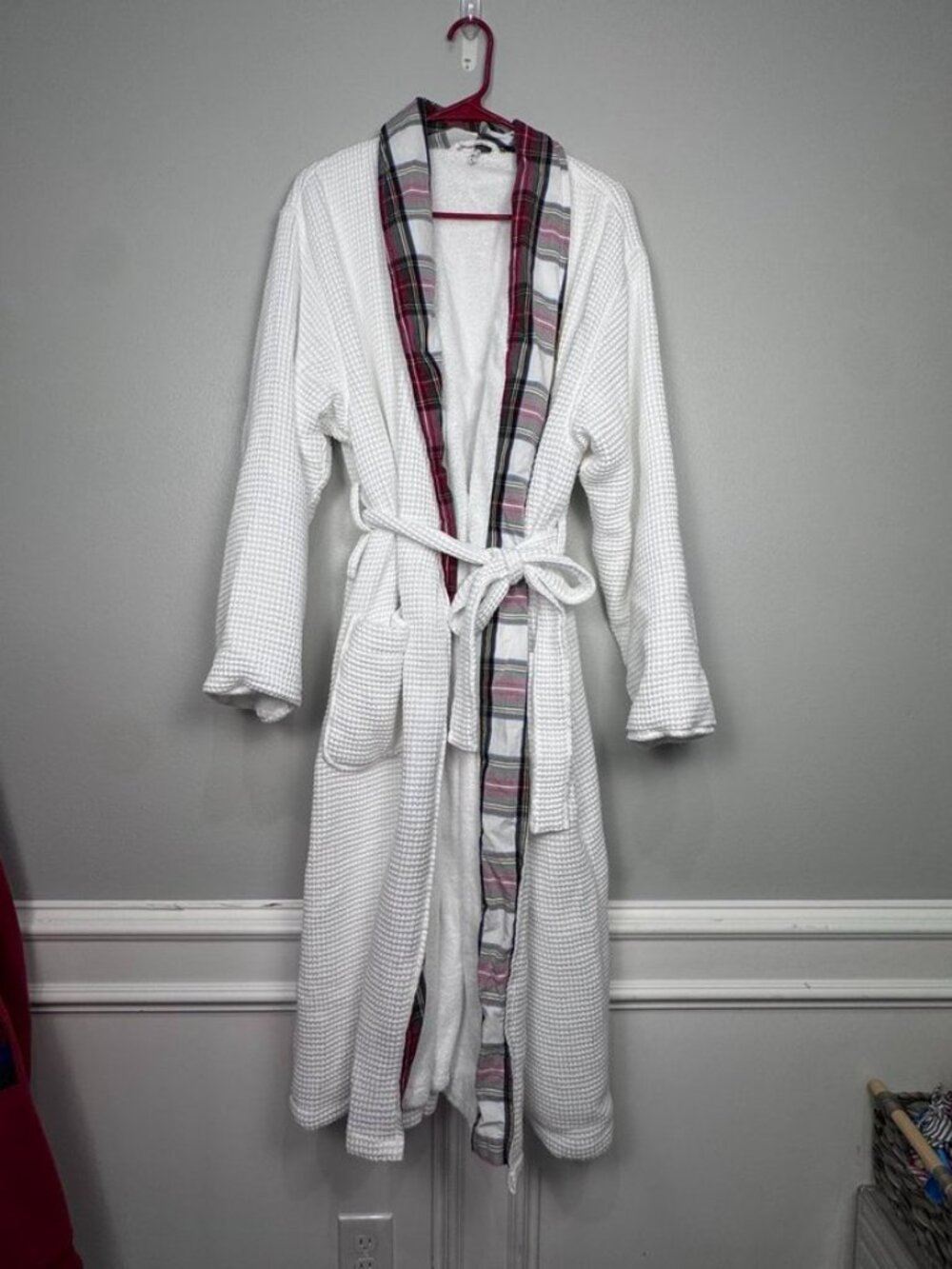 Pottery Barn White Waffle Knit Robe Plaid Trim Belted Long Bathrobe